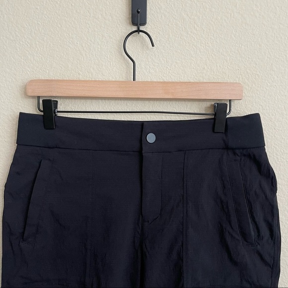 Athleta Trekkie Bermuda 2.0 Shorts 9” Lightweight Ripstop Hiking Camping Black 4 - Picture 8 of 13